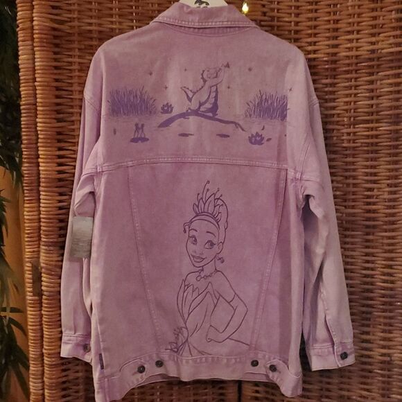 Disney Spirit Jersey Tiana and Louis Princess and The Frog Denim Jacket NWT L - Picture 1 of 9